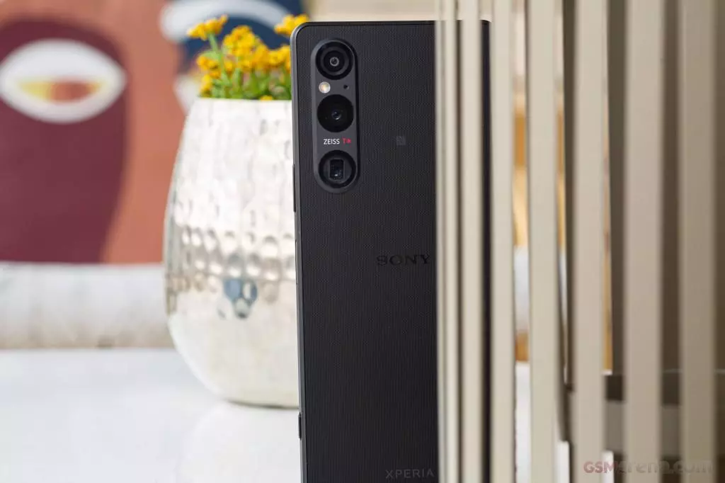 Обзор телефона Sony Xperia 1 V и технические характеристики