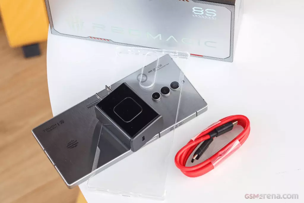 Обзор телефона ZTE nubia Red Magic 8S Pro и технические характеристики